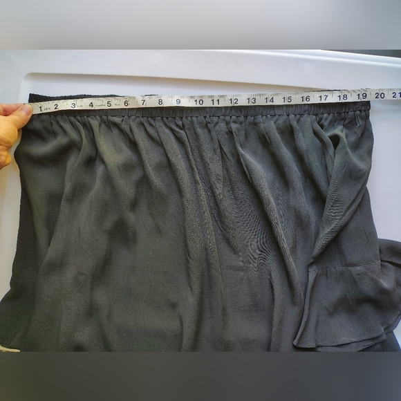 NWT Old Navy black rayon off-shoulder top,¾ flared sleeves,casual outfits, sz L. - Picture 8 of 14